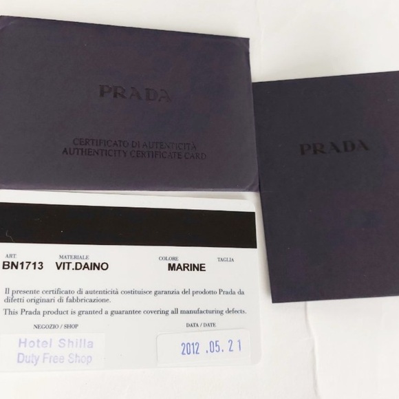 Prada Vitello Daino Marine Leather Bag - Picture 4 of 8